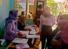Kader Posyandu Cirebon Keluhkan Lambatnya Pencairan Dana PMT