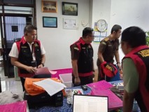 Kejari Kota Cirebon Kembali Geledah Kantor BPR di Jalan Talang