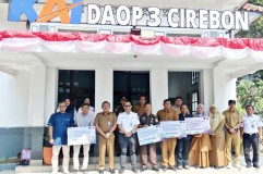 KAI Daop 3 Salurkan Bantuan TJSL Rp 469 Juta untuk Empat Lokasi di Cirebon dan Indramayu