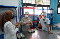 Komisi III DPRD Kota Cirebon Sidak Dapur MBG, Tinjau Pengolahan dan Distribusi
