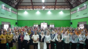 BGN dan Komisi IX DPR RI Sosialisasikan Program Gizi Seimbang di Bekasi