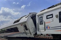 KAI Daop 3 Cirebon Minta Maaf atas Keterlambatan Akibat Gangguan KA Purwojaya