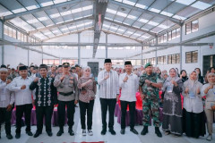 DPR dan BGN Ajak Masyarakat Agam Penuhi Gizi Anak Sejak Dini