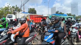 Dishub Catat 5.000 Lebih Pemotor Melintas di Pantura Cirebon pada H-7 Lebaran
