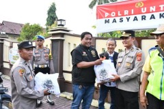 HDCI Cirebon Salurkan 1.500 Paket Sembako untuk Warga