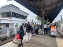 KAI Daop 3 Cirebon Catat 35 Ribu Penumpang Selama Libur Panjang Mei
