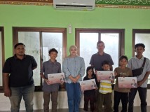 Ketua DPRD Kabupaten Cirebon Dorong Semangat Belajar Lewat Penyaluran PIP