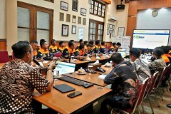 KAI Daop 3 Cirebon Evaluasi Perawatan Sarana dan Kedisiplinan Pekerja