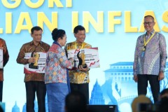 Kota Cirebon Sabet Penghargaan Pengendalian Inflasi dari Kemendagri