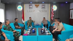 Kapolres Cirebon Kota Bertemu Danlanal, Bahas Koordinasi Pengamanan Wilayah