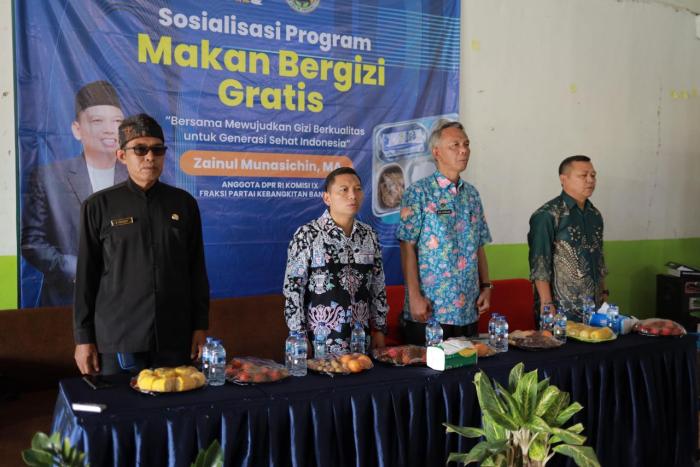 Warga Desa Berekah Sukabumi Antusias Ikuti Sosialisasi Program Makan Bergizi Gratis