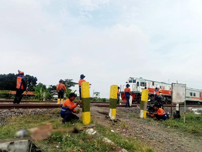KAI Daop 3 Cirebon Tutup 7 Perlintasan Liar untuk Tingkatkan Keselamatan