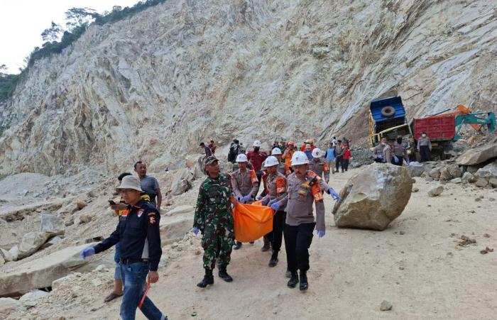 Update Longsor Gunung Kuda Cirebon: 13 Korban Meninggal, 5 Terluka