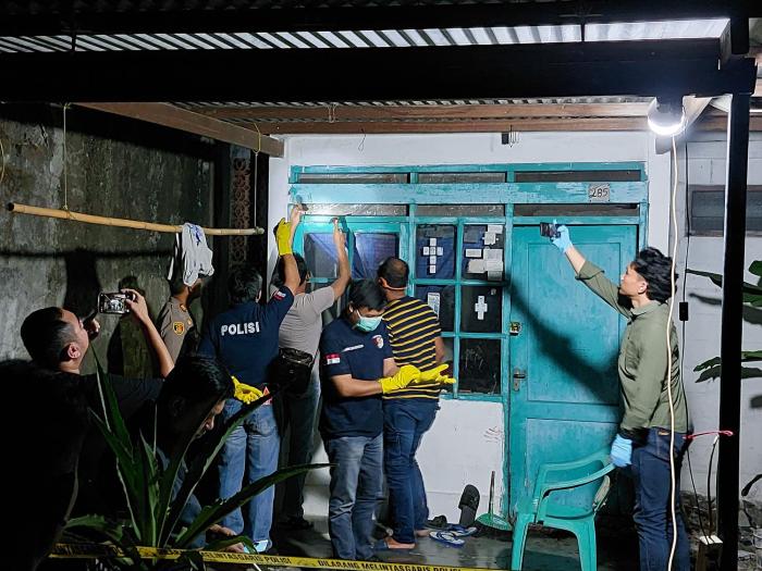 Tinggal Seorang Diri, Pria di Perumnas Cirebon Tewas Misterius di Dalam Rumah