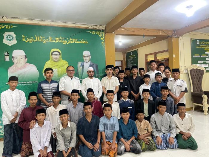 Pengasuh Ponpes Al-Khiyaroh Buntet Ajak Warga dan Aparat Jaga Keamanan