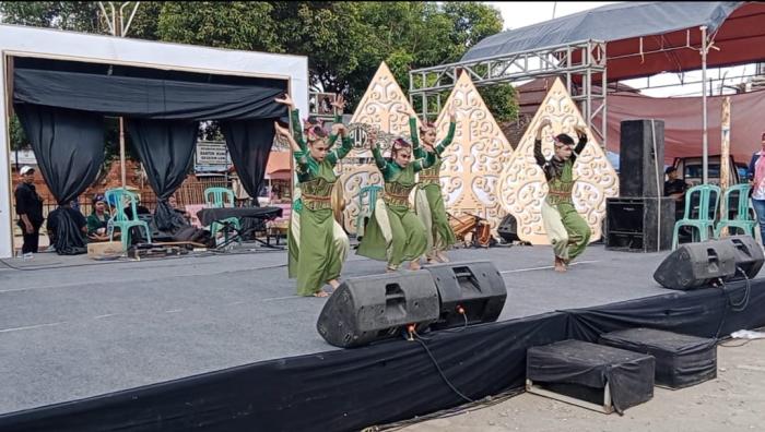 Weringin Jajar Gelar Gegesik Creative Festival 2025, Puluhan Kesenian Lokal Tampil
