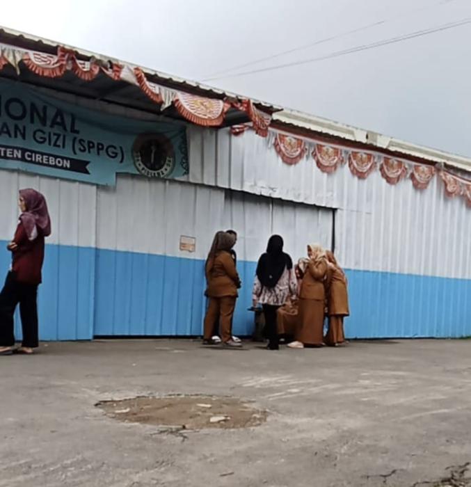 Pembagian MBG di Arjawinangun Dipertanyakan, Rapel Empat Hari Tak Diterima Siswa