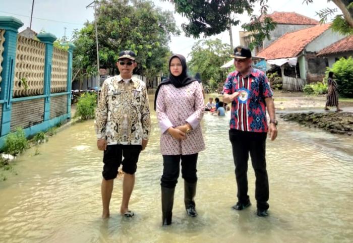 Desa Cilengkrang Diterjang Banjir Ketua DPRD Kabupaten Cirebon Desak Pembenahan Drainase