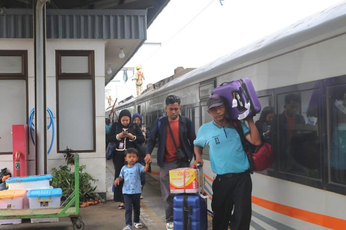 Penumpang Kereta Wajib Tahu, Ini Batas Bagasi yang Berlaku di Daop 3 Cirebon