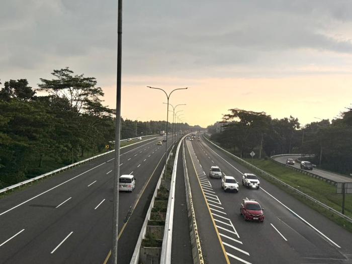 Arus Lalu Lintas Tol Cipali Masih Lancar, Volume Kendaraan Mulai Meningkat