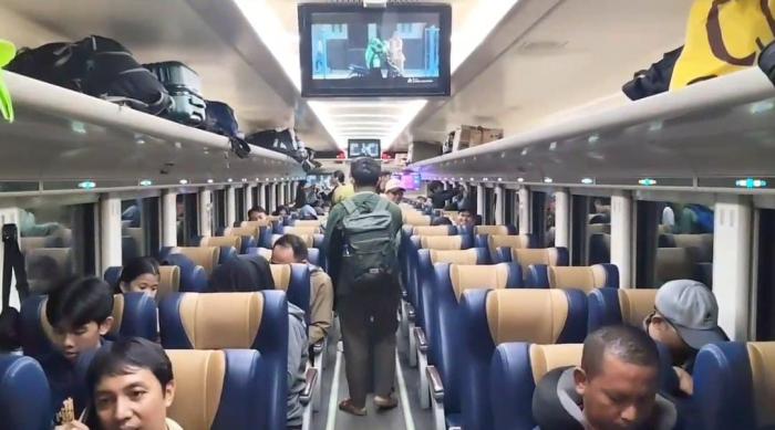 371 Ribu Penumpang Gunakan KA di Daop 3 Cirebon Selama Lebaran 2026