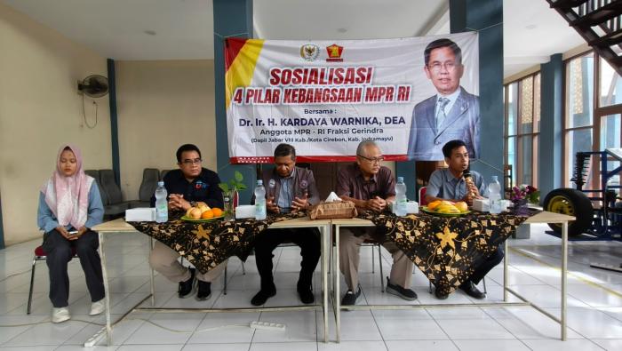 Kardaya Warnika Sosialisasikan Empat Pilar Kebangsaan di SMK Presiden Kota Cirebon