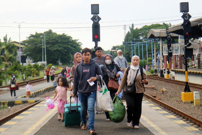KAI Daop 3 Cirebon Siapkan 21 Ribu Tiket Selama Libur Panjang