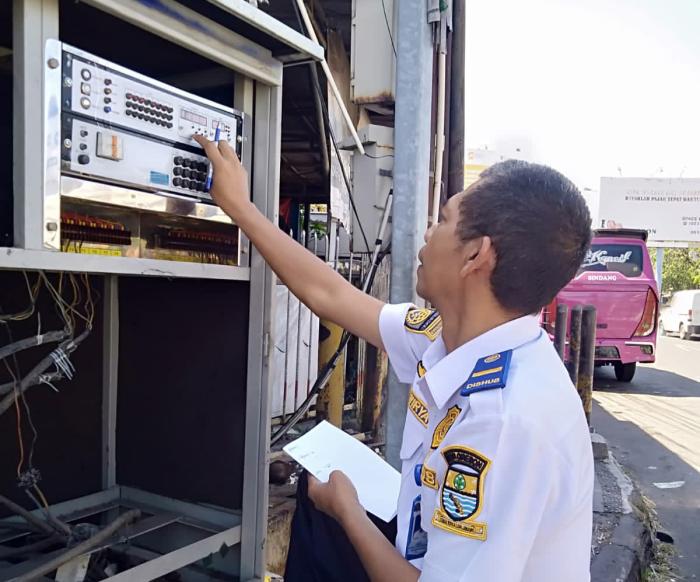 Pengaturan Lampu Merah di Sejumlah Simpang Kota Cirebon Diubah Jadi Empat Fase
