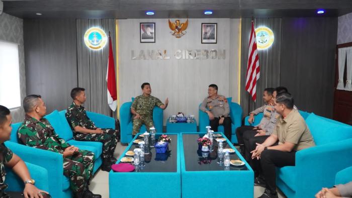 Kapolres Cirebon Kota Bertemu Danlanal, Bahas Koordinasi Pengamanan Wilayah