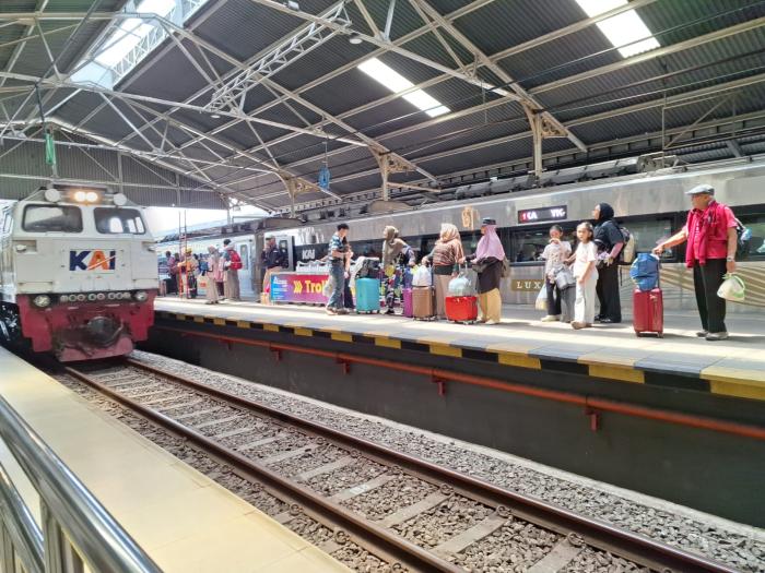 KAI Daop 3 Cirebon Layani 308 Ribu Penumpang Selama Masa Libur Sekolah